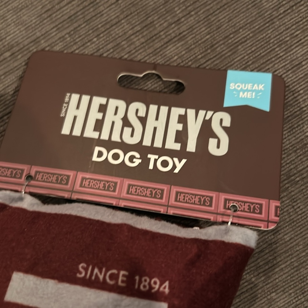 Hersheys Bar Dog Toy - Picture 6 of 6